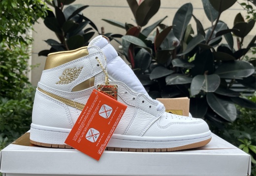Air Jordan 1 High OG WMNS Metallic Gold FD2596-107 36-47.5 M78